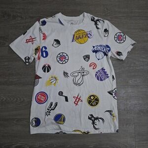 NBA League Team Logos All Over Print Jersey T Shirt Basketball White Mens Medium